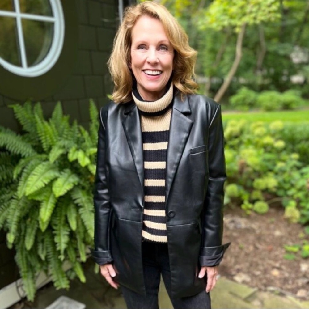 NEW CAbi James Black Faux Leather Blazer‎ Jacket - M